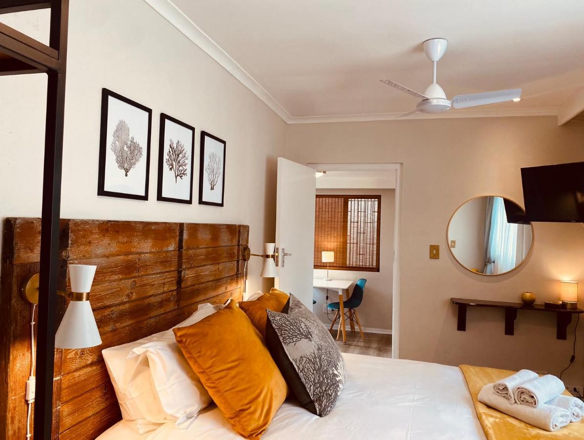Dolphin Circle Bed And Breakfast Plettenberg Bay Exterior photo