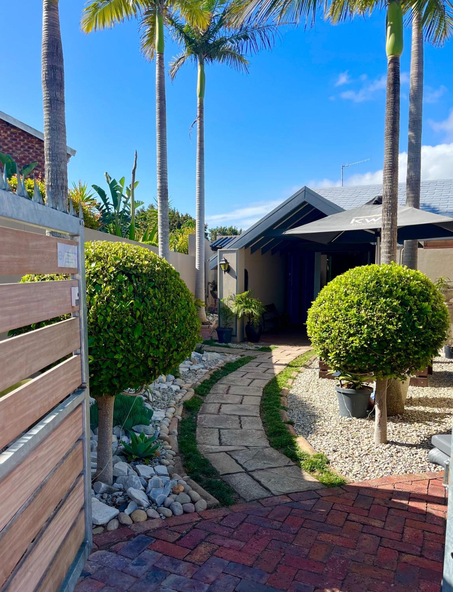 Dolphin Circle Bed And Breakfast Plettenberg Bay Exterior photo