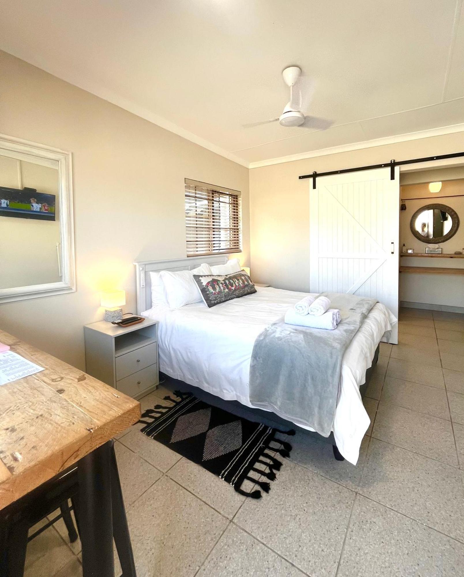 Dolphin Circle Bed And Breakfast Plettenberg Bay Exterior photo
