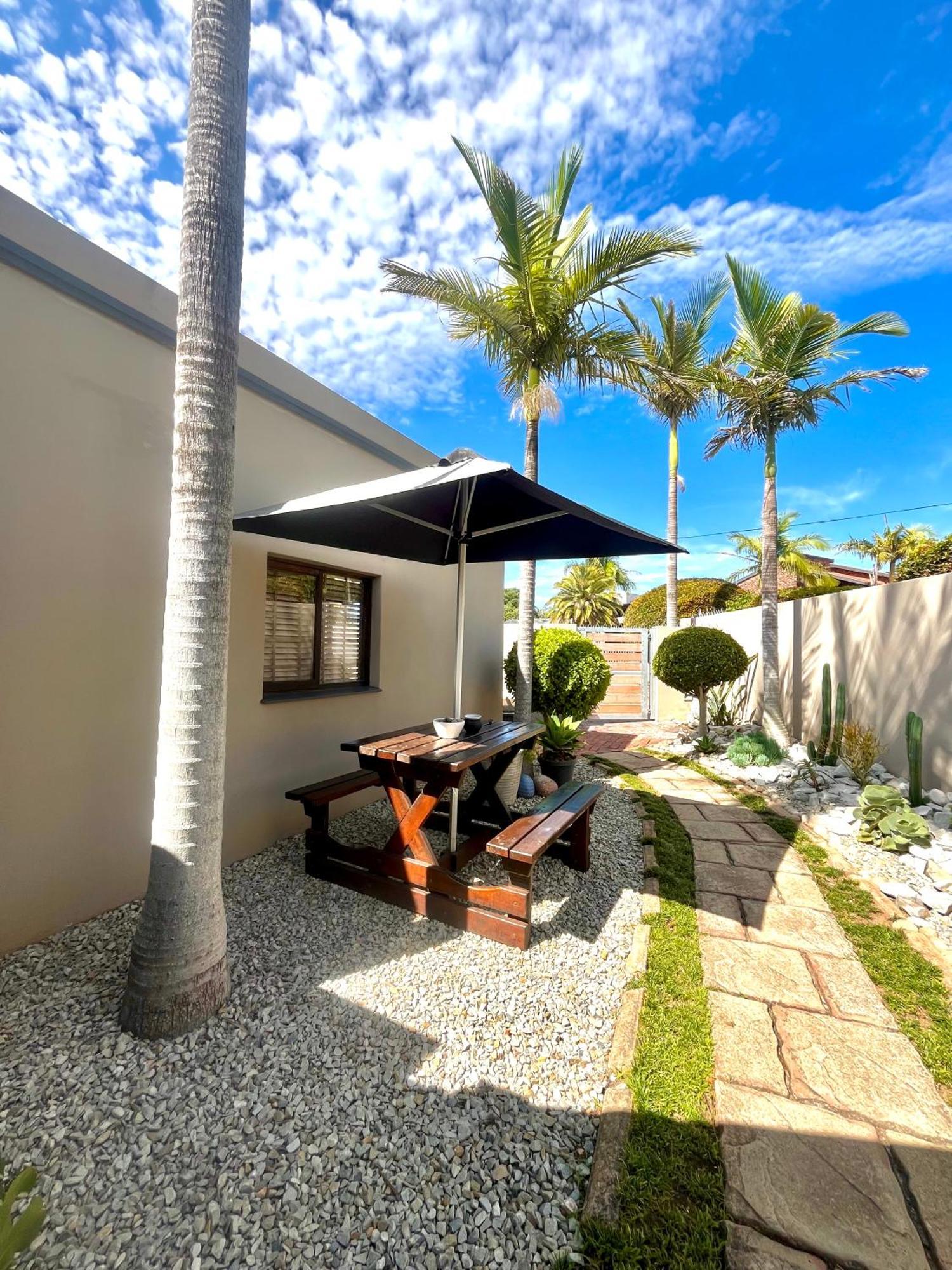 Dolphin Circle Bed And Breakfast Plettenberg Bay Exterior photo