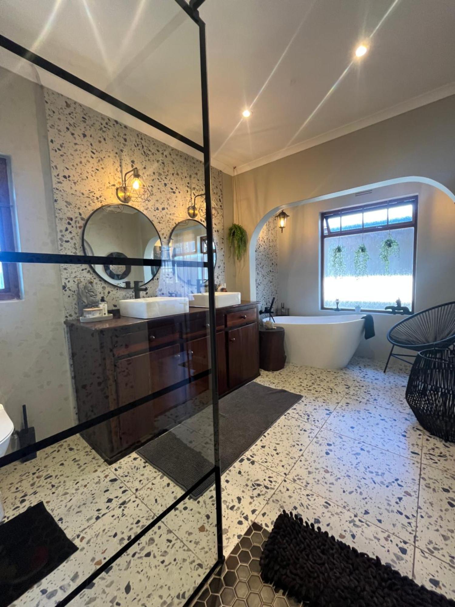 Dolphin Circle Bed And Breakfast Plettenberg Bay Room photo