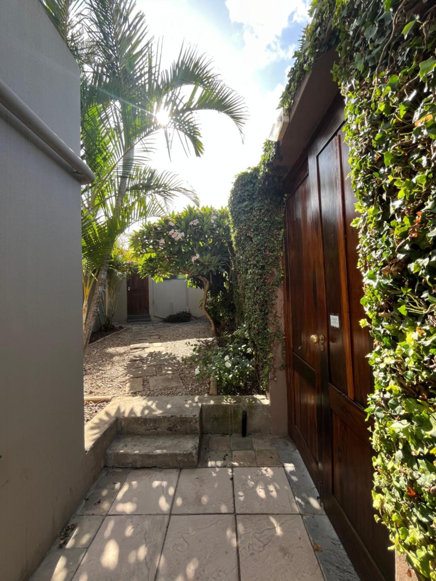 Dolphin Circle Bed And Breakfast Plettenberg Bay Exterior photo