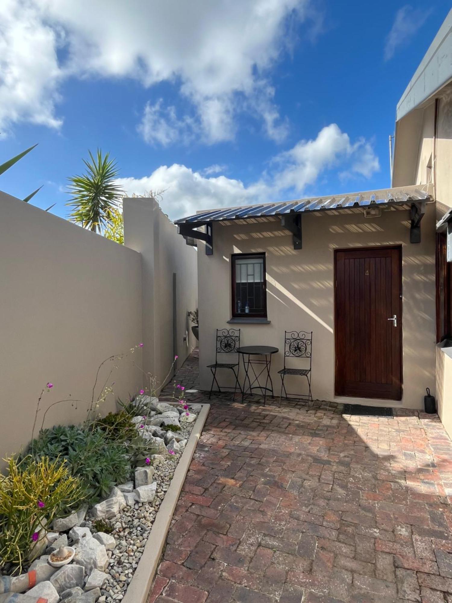 Dolphin Circle Bed And Breakfast Plettenberg Bay Room photo